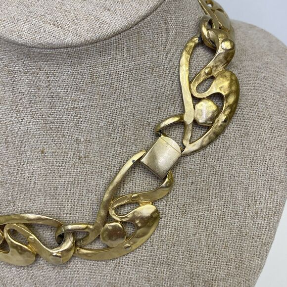 Fernando Originals Swirly Links Matte Gold Tone Collar Necklace Signed FO Inc - Picture 4 of 7